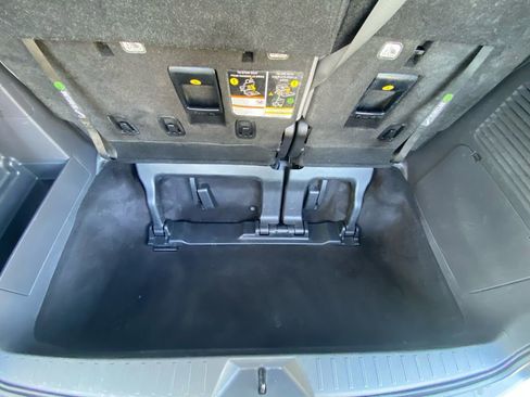 Used 2023 Toyota Sienna LE w/ LE Plus Package FWD image 24