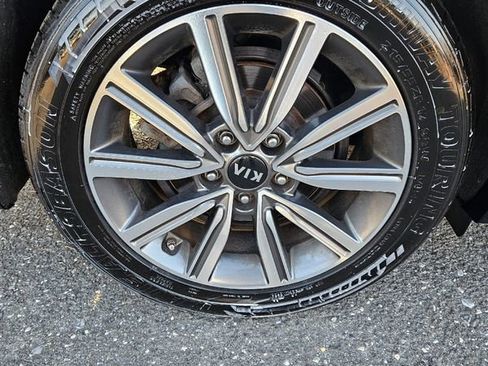 Used 2019 Kia Optima EX image 12