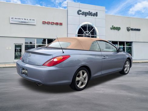 Used 2005 Toyota Solara SLE FWD image 3
