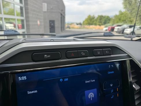 Used 2022 Ford F250 Lariat w/ Tremor Off-Road Package AWD/4WD image 31