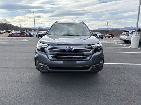 New 2026 Subaru Forester Premium w/ Base/Premium Plus Package image 2