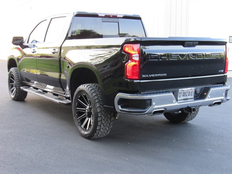 Used 2019 Chevrolet Silverado 1500 LTZ w/ LTZ Premium Package AWD/4WD image 7