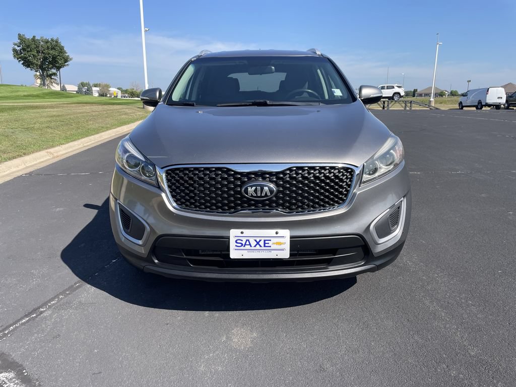 Used 2017 Kia Sorento AWD image 8