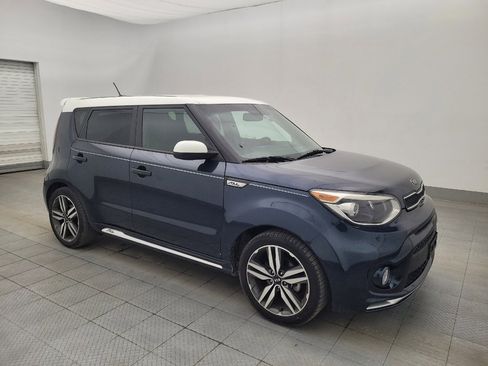 Used 2018 Kia Soul + image 11