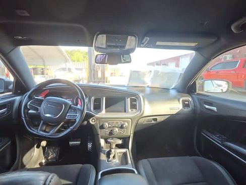 Used 2020 Dodge Charger Scat Pack RWD image 5