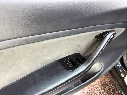 Used 2018 Tesla Model 3 Mid Range image 11