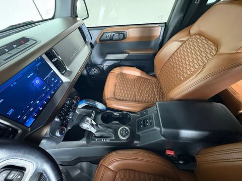 Used 2023 Ford Bronco Outer Banks AWD/4WD image 27