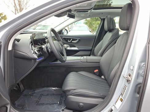 New 2026 Mercedes-Benz E 450 4MATIC Sedan image 11