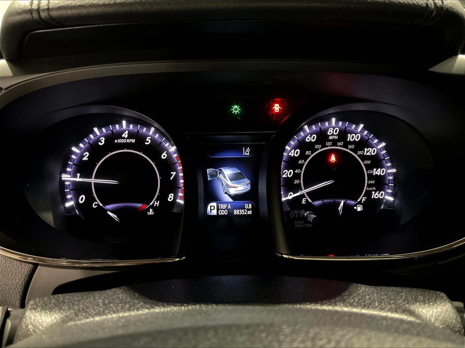 Used 2018 Toyota Avalon Touring FWD image 12