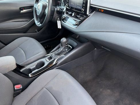Used 2020 Toyota Corolla LE FWD image 14