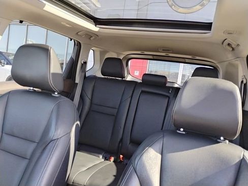 Used 2021 Nissan Rogue SL w/ Premium Package image 14