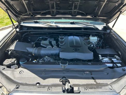 Used 2013 Toyota 4Runner SR5 w/ Premium Pkg w/3rd Row Seat AWD/4WD image 33