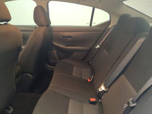 Used 2025 Nissan Sentra SV w/ Trunk Package FWD image 18
