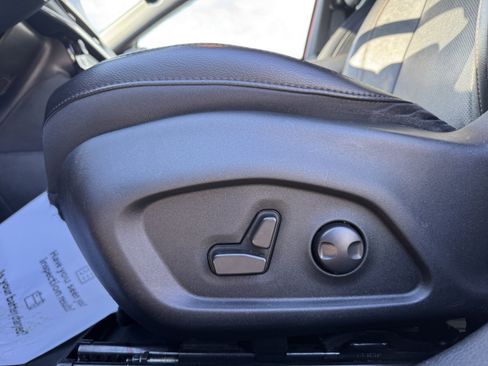 Used 2022 Jeep Compass Limited w/ (RED) Package image 12