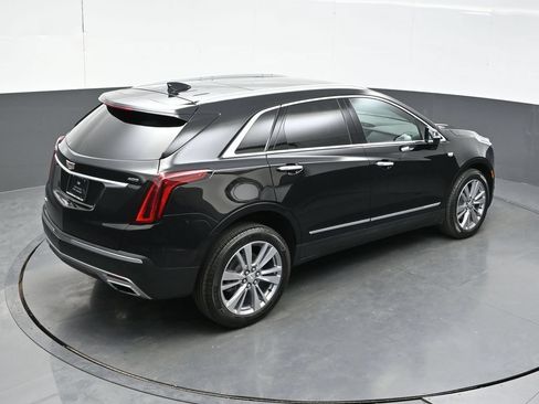 Certified 2024 Cadillac XT5 Premium Luxury AWD/4WD image 32