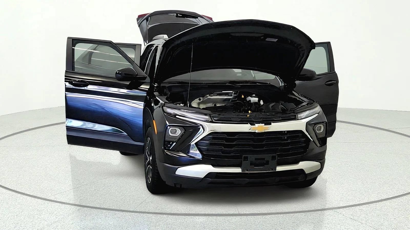 Used 2025 Chevrolet TrailBlazer LT AWD/4WD image 8