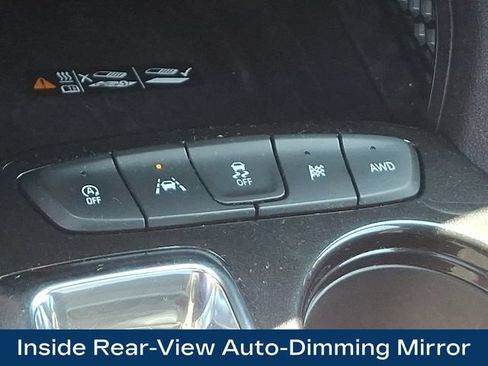 Used 2023 Chevrolet TrailBlazer RS w/ Sun and Liftgate Package AWD/4WD image 17