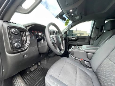 Used 2019 Chevrolet Silverado 1500 Custom Trail Boss AWD/4WD image 10