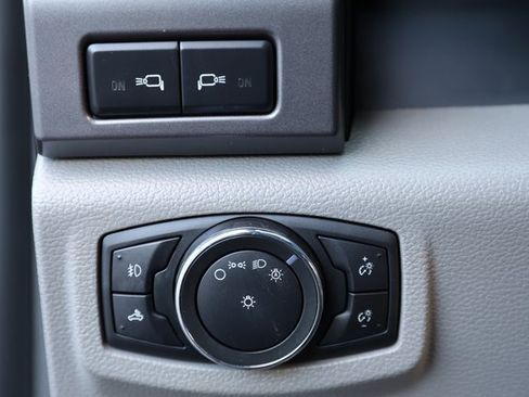 Used 2015 Ford F150 XLT w/ Equipment Group 302A Luxury image 20