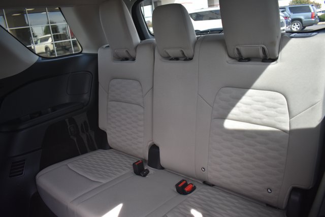 Used 2024 Nissan Pathfinder SV AWD/4WD image 16