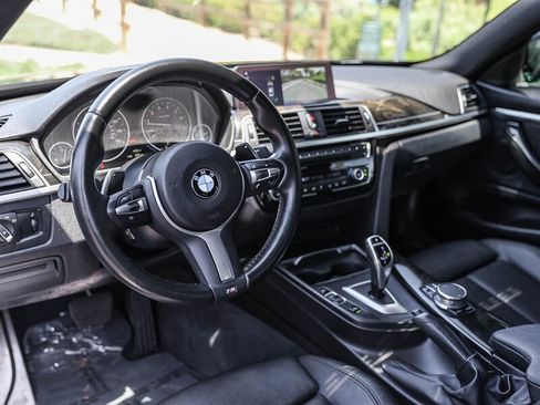 Used 2019 BMW 430i Coupe w/ M Sport Package RWD image 22
