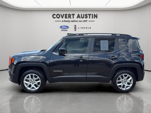 Used 2018 Jeep Renegade Latitude w/ Cold Weather Group AWD/4WD image 2