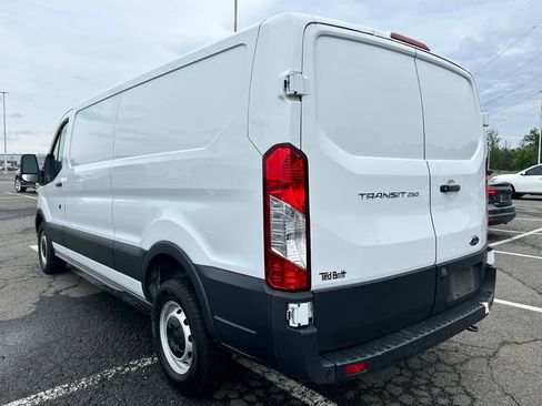 Used 2021 Ford Transit 250 Low Roof w/ Load Area Protection Package RWD image 4