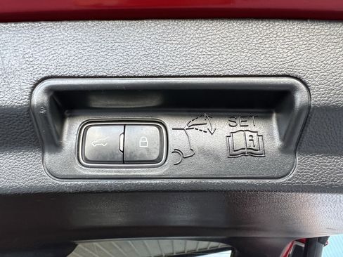 Used 2022 Ford Explorer XLT w/ Equipment Group 202A image 49