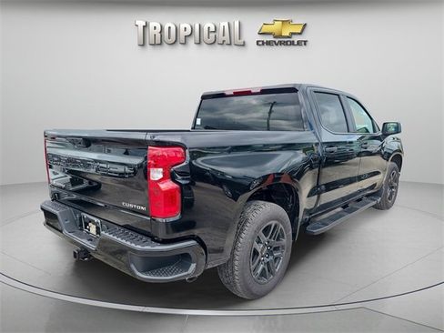 New 2026 Chevrolet Silverado 1500 Custom image 4