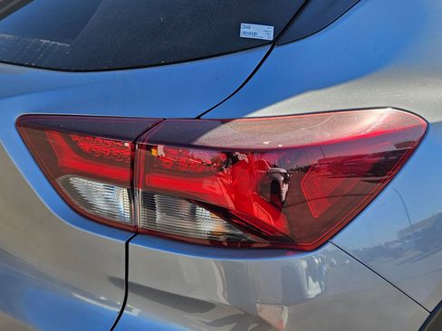 Used 2023 Chevrolet TrailBlazer RS image 11