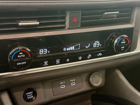 Used 2025 Nissan Rogue SV image 23