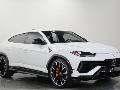 Used 2023 Lamborghini Urus S AWD/4WD image 3