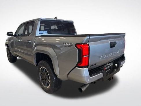 New 2025 Toyota Tacoma TRD Sport w/ TRD Sport Upgrade Package image 10