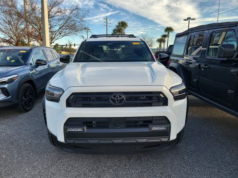 Used 2025 Toyota 4Runner SR5 image 2