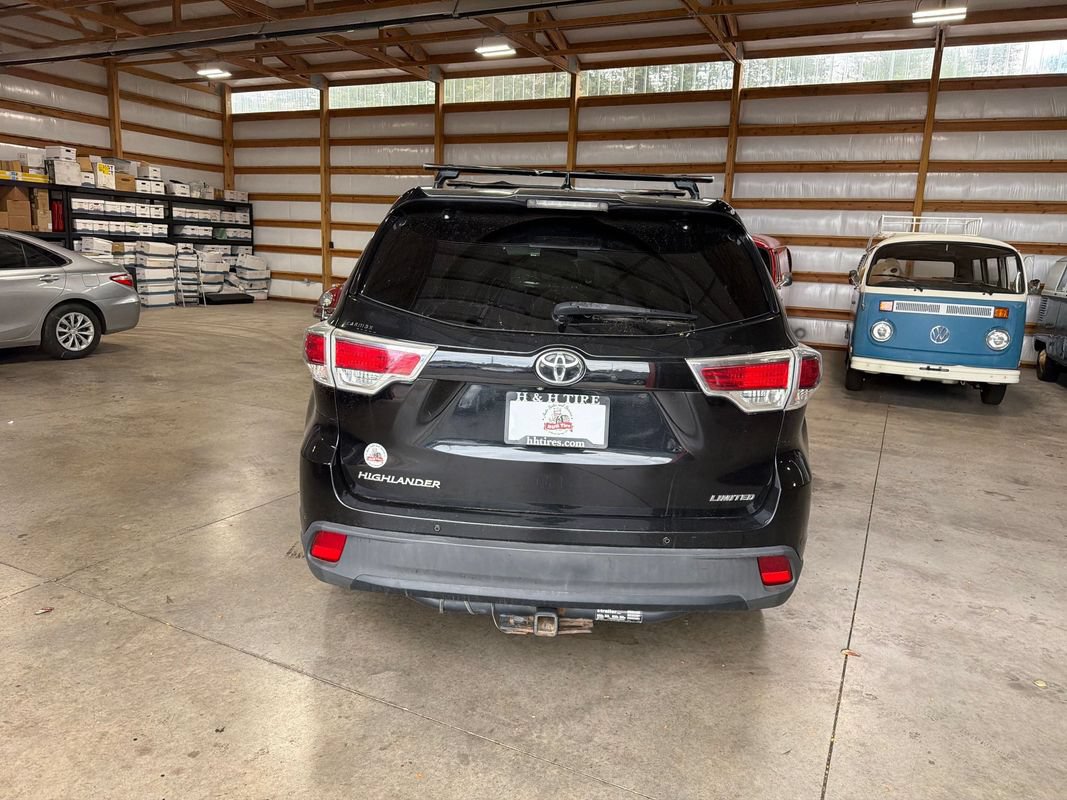 Used 2015 Toyota Highlander Limited AWD/4WD image 9