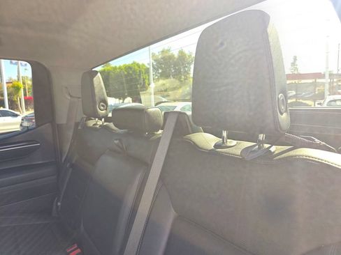 Used 2025 GMC Sierra 1500 SLT RWD image 16
