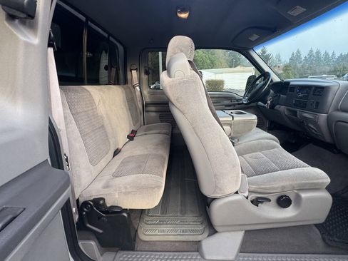 Used 2001 Ford F250 XLT image 10