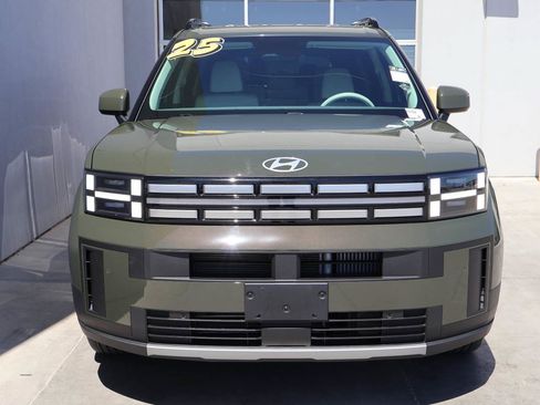 Used 2025 Hyundai Santa Fe SEL FWD image 5
