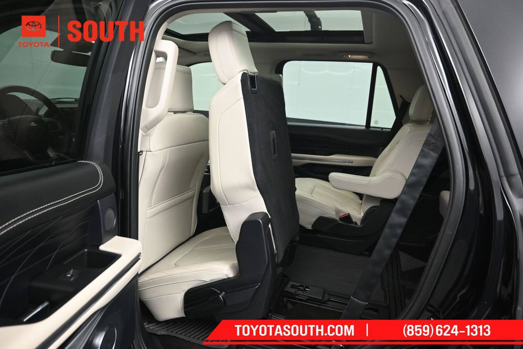 Used 2021 Ford Expedition Platinum AWD/4WD image 28