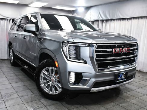 Used 2023 GMC Yukon XL SLT w/ SLT Premium Package AWD/4WD image 3