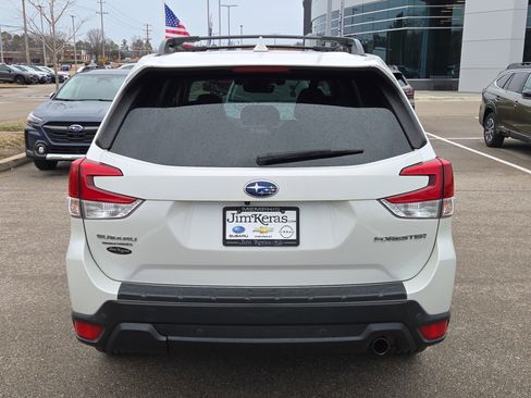 Used 2021 Subaru Forester Limited w/ Popular Package #3 image 4