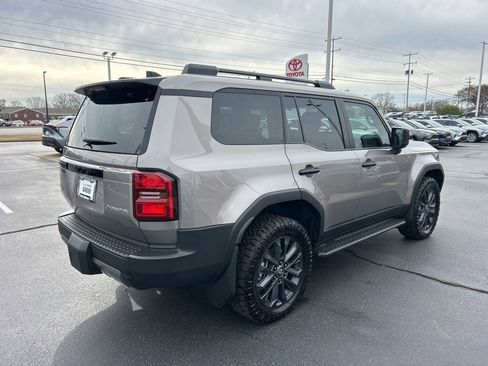 Used 2025 Toyota Land Cruiser image 21