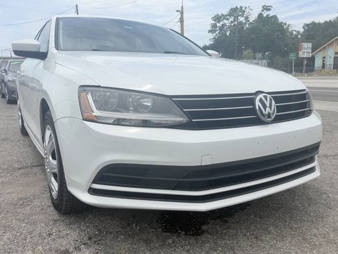 Used 2017 Volkswagen Jetta S FWD image 4