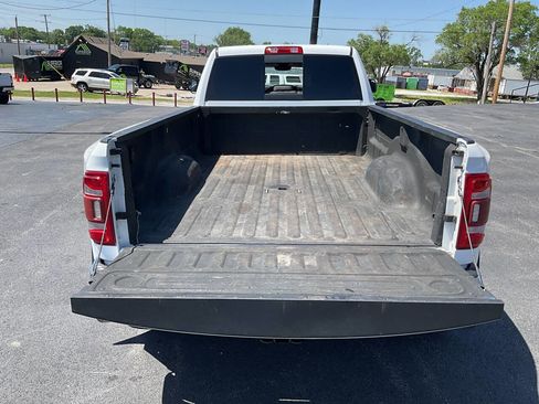Used 2022 RAM 3500 Big Horn w/ Level C Equiment Group image 17
