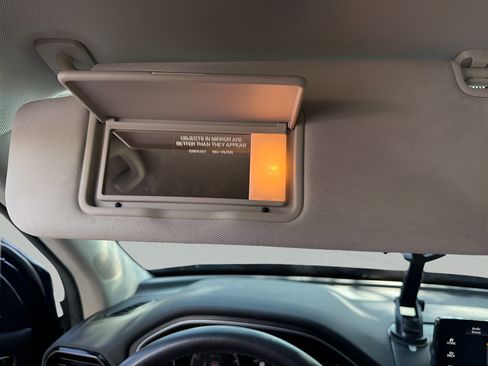 Used 2025 Honda Pilot EX-L image 31