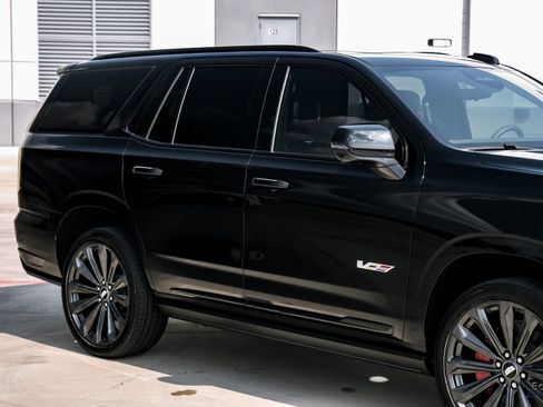 Used 2026 Cadillac Escalade V w/ LPO, Floor Liner Package image 22