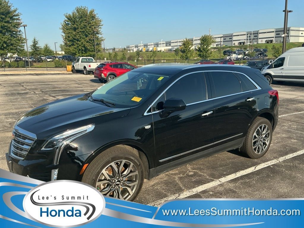 Used 2017 Cadillac XT5 Premium Luxury AWD/4WD image 3
