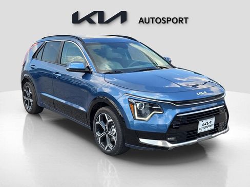 New 2025 Kia Niro EX Touring image 3