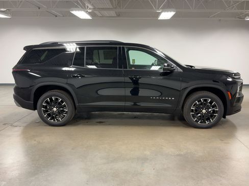 New 2026 Chevrolet Traverse LT w/ Sun and Wheel Package image 7