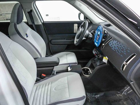 New 2026 MINI Cooper Countryman S w/ Comfort Package Max image 18